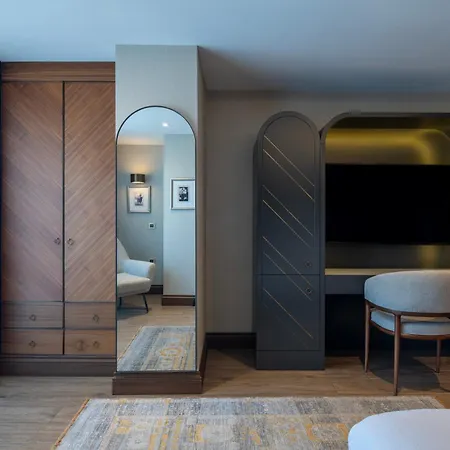 Levni Handwritten Collection By Accor