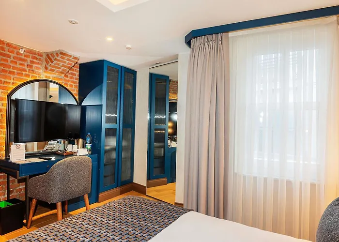 Levni Handwritten Collection By Accor 4*